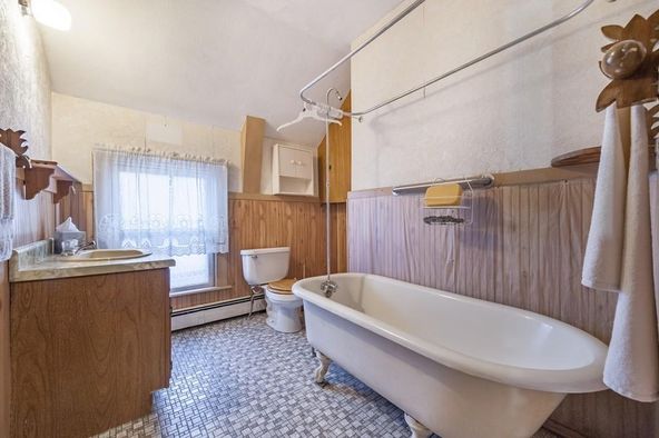 1039 Washington St, Attleboro, MA 02703